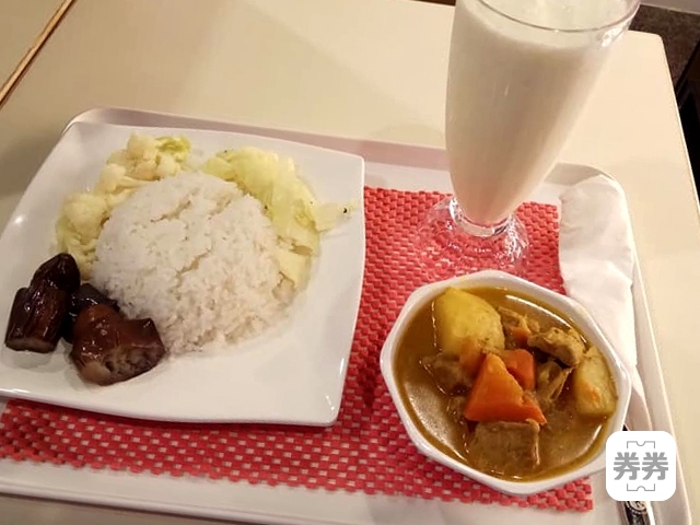 10031_5a1d3da2ac40c印度咖哩雞飯、好立克(Horlicks).jpg