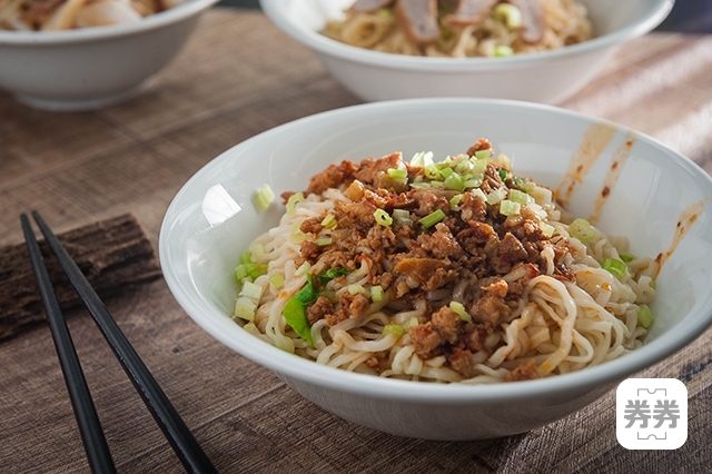 12240_5cdb958bc4556大坑米粉湯-內文03-乾麵.jpg